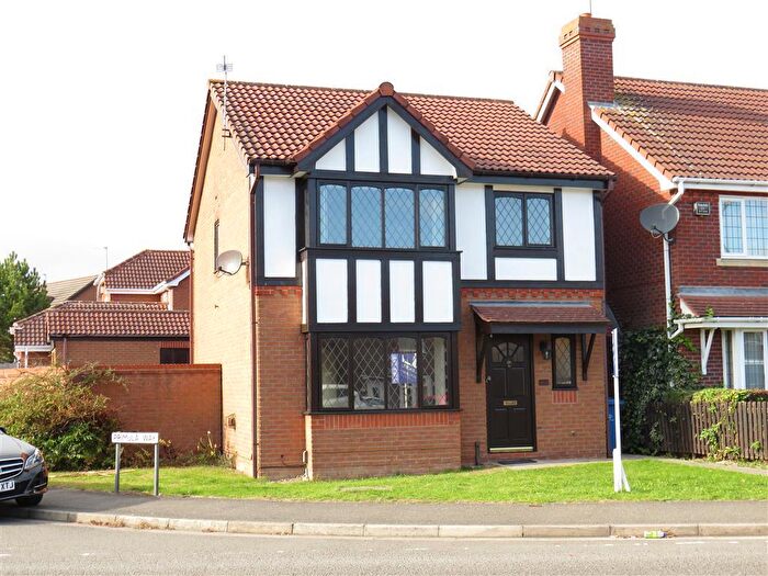 3 Bedroom House To Rent In Stenson Road, DE23