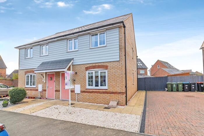 3 Bedroom Semi Detached House For Sale In Victory Avenue, Milton Keynes, Buckinghamshire, MK10