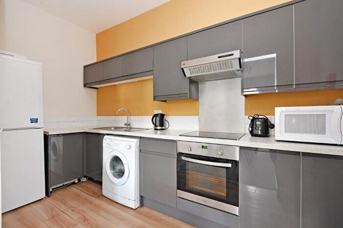 4 Bedroom Apartment To Rent In Ecclesall Road, Sheffield, S11