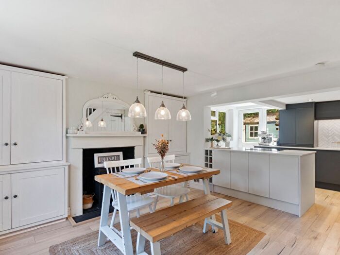 3 Bedroom Semi-Detached House For Sale In Hill Brow Road, Liss, GU33
