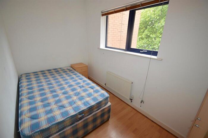2 Bedroom Flat To Rent In Bold Street, Hulme, Manchester, M15