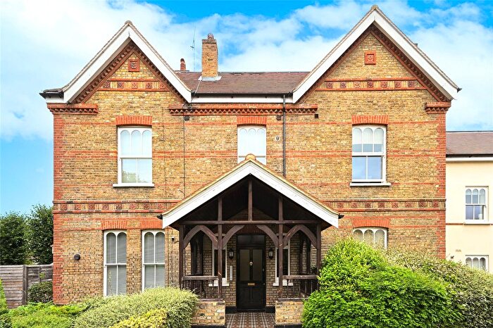 1 Bedroom Flat For Sale In Castlebar Park, London, W5
