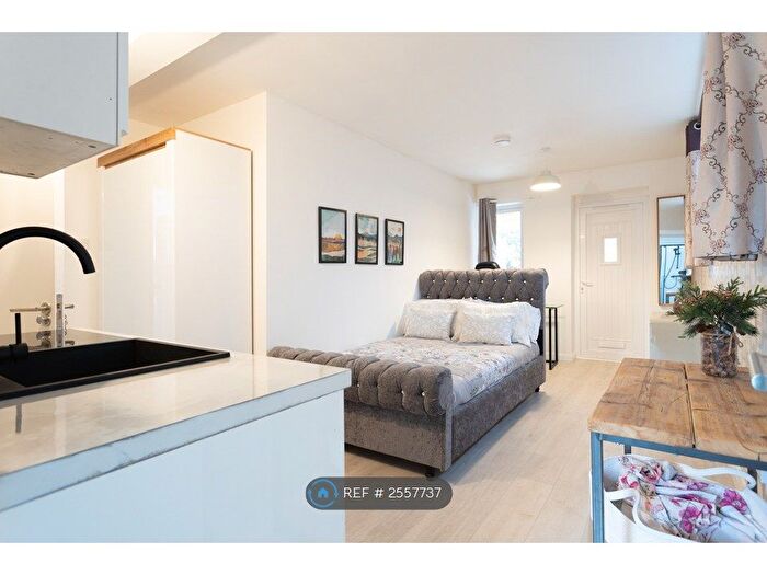 Studio To Rent In Milton Road, Cambridge, CB4