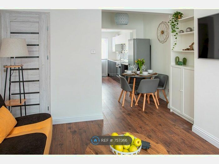 2 Bedroom Terraced House To Rent In Isca Road, Exeter, EX2