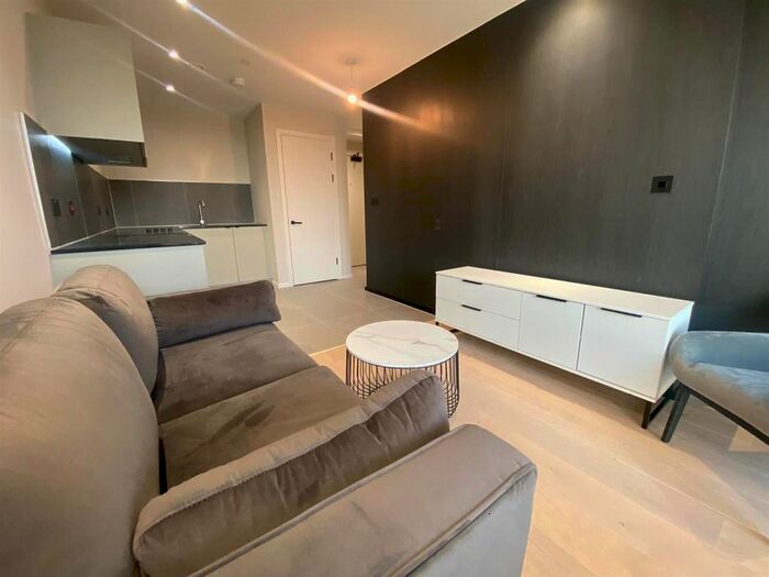 1 Bedroom Flat To Rent In City Gardens, B Spinners Way, Manchester, M15