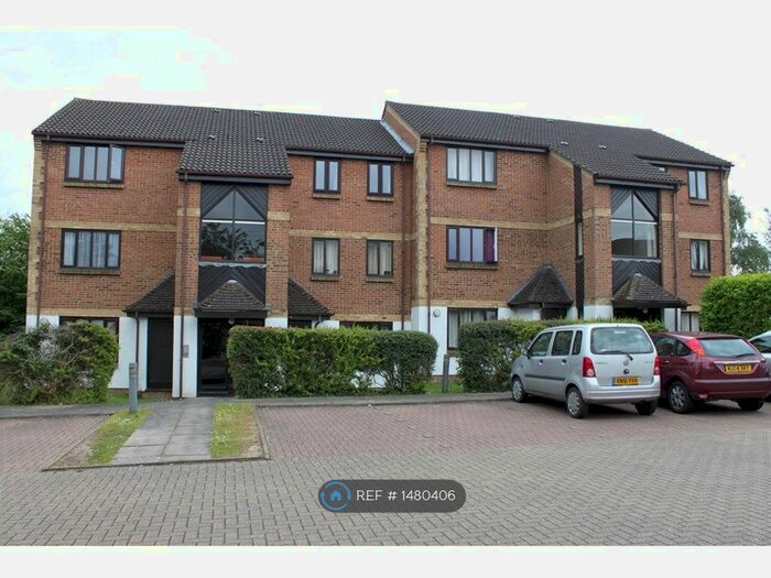 1 Bedroom Flat To Rent In Pyegrove Chase, Bracknell, RG12