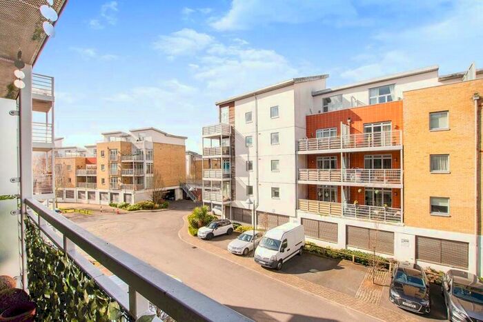 2 Bedroom Flat To Rent In Kingfisher Meadow, Maidstone, Kent, ME16