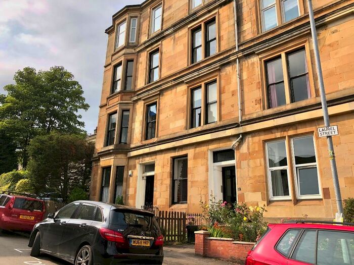 4 Bedroom Flat To Rent In Laurel Street, Glasgow, G11