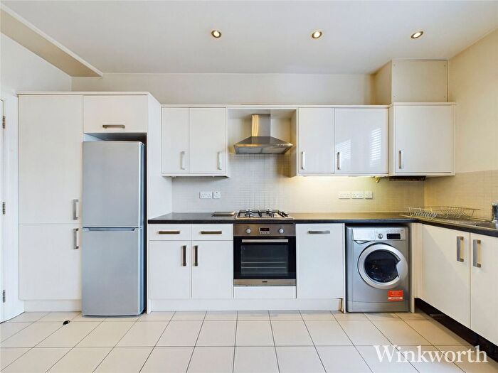 2 Bedroom Flat To Rent In South Ealing Road, South Ealing, London, Ealing, W5
