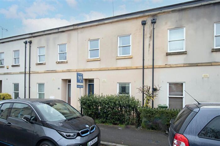 3 Bedroom Terraced House To Rent In Dunalley Street, Cheltenham, GL50