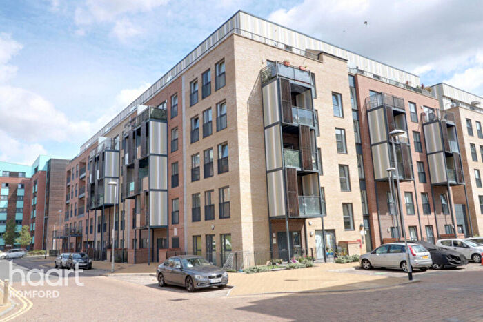 2 Bedroom Apartment For Sale In Pulse Court, , Romford, RM7