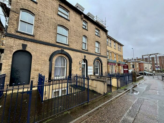 1 Bedroom Apartment To Rent In Broomfield Road, Chelmsford, CM1