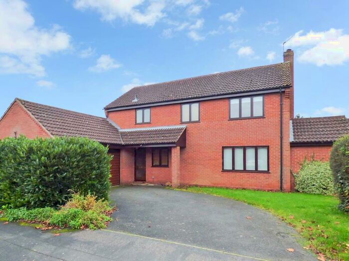 4 Bedroom Detached House To Rent In Bristol Way, Wellesbourne, Warwick, CV35