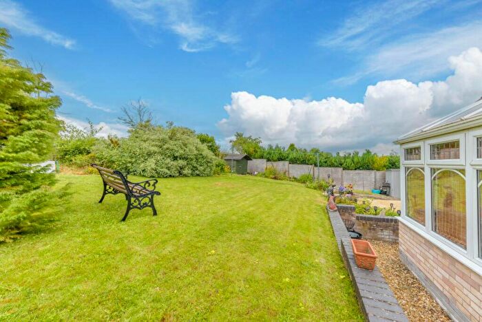 3 Bedroom Property For Sale In The Green, Corby Glen, NG33