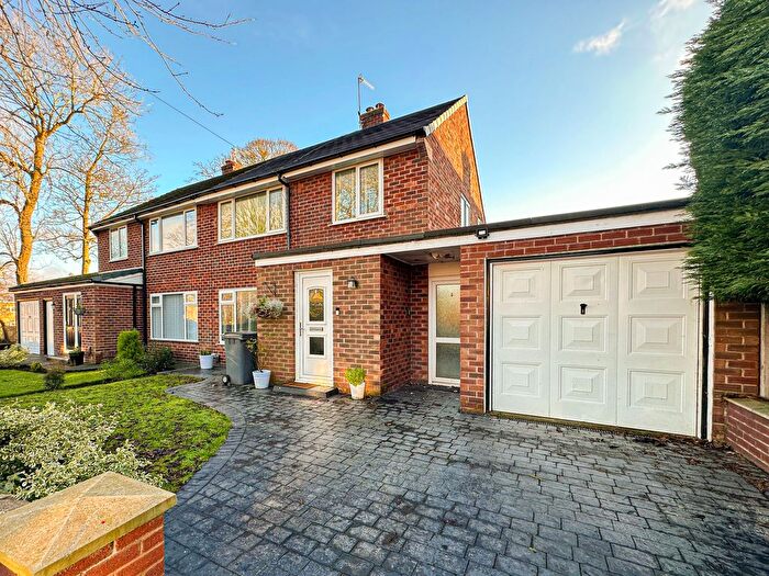 3 Bedroom Semi Detached House For Sale In Mount Avenue, Bebington, CH63