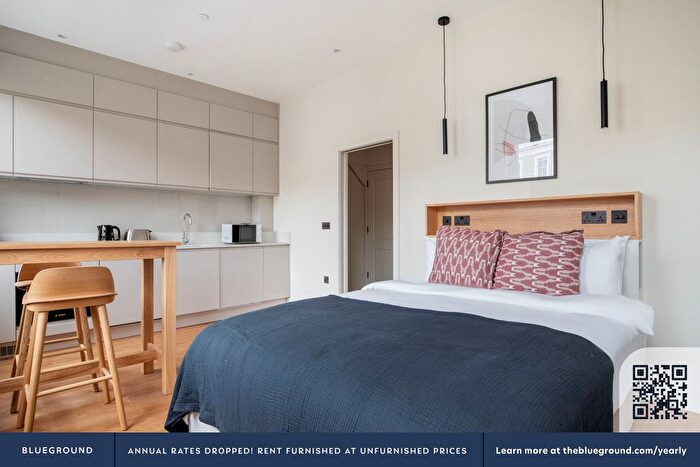 Studio To Rent In Earls Court, London, SW5