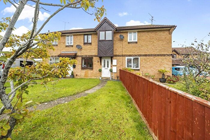 3 Bedroom Terraced House For Sale In Mortimer Close, Shaw, Swindon, SN5