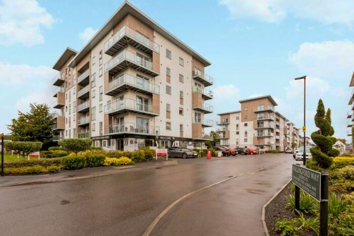 2 Bedroom Flat To Rent In Wallingford Way, Maidenhead, SL6