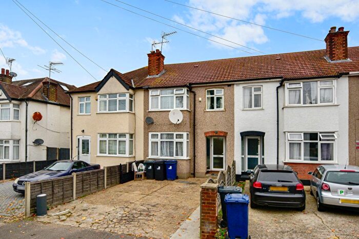 3 Bedroom Terraced House For Sale In Birkbeck Avenue, UB6