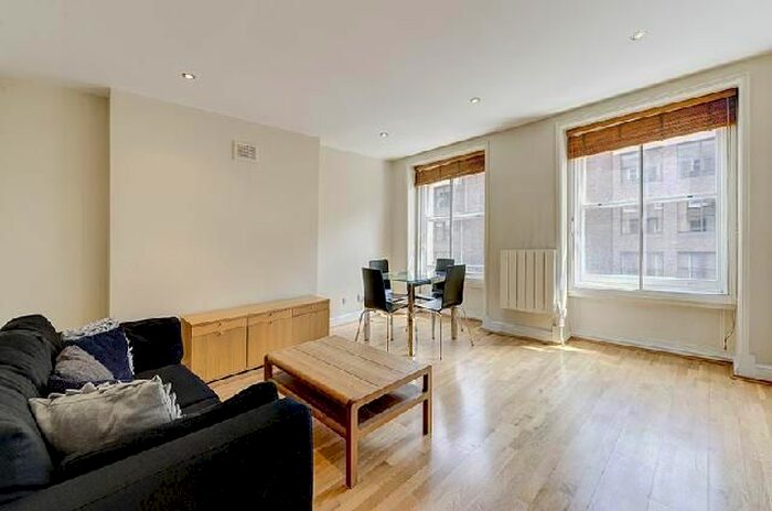 2 Bedroom Flat To Rent In Nottingham Place, Marylebone, London, W1U