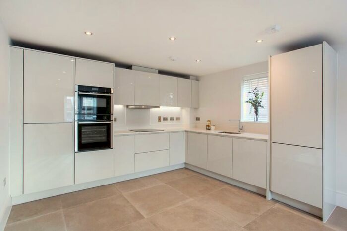 1 Bedroom Apartment To Rent In Buzzard Close Stratford-upon-Avon, CV37