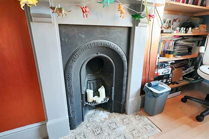3 Bedroom Terraced House For Sale In Queens Road, Lowestoft, NR32