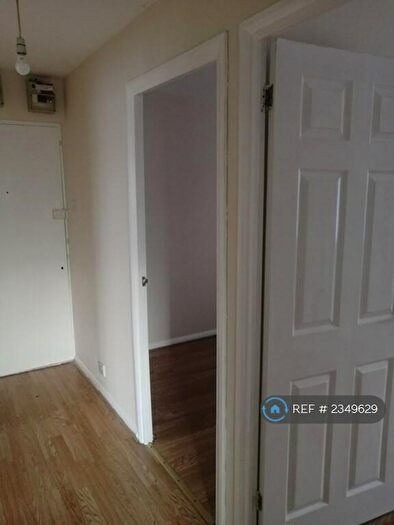 2 Bedroom Flat To Rent In Chantress Close, Dagenham, RM10