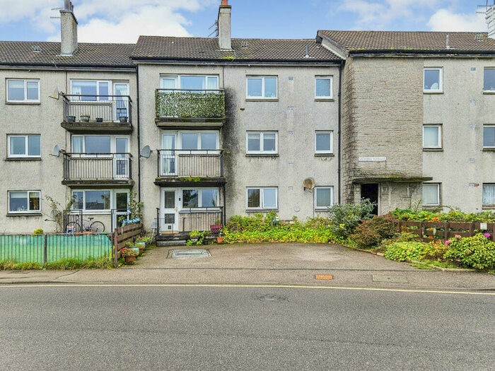 2 Bedroom Flat For Sale In Victoria Terrace, Chalmers Street, Ardrishaig, Argyll, PA30