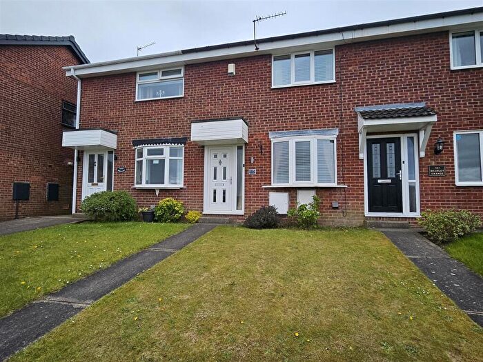 2 Bedroom Town House To Rent In Bramley Grange Crescent, Bramley, S66