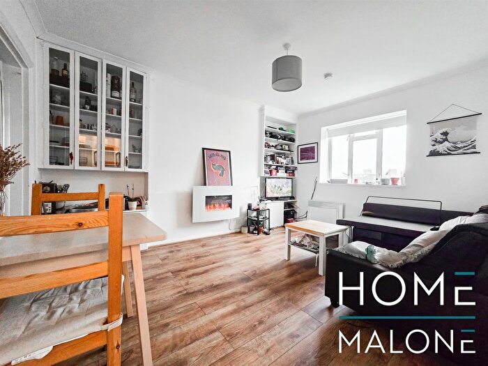 2 Bedroom Flat To Rent In Newington Green Road, N1