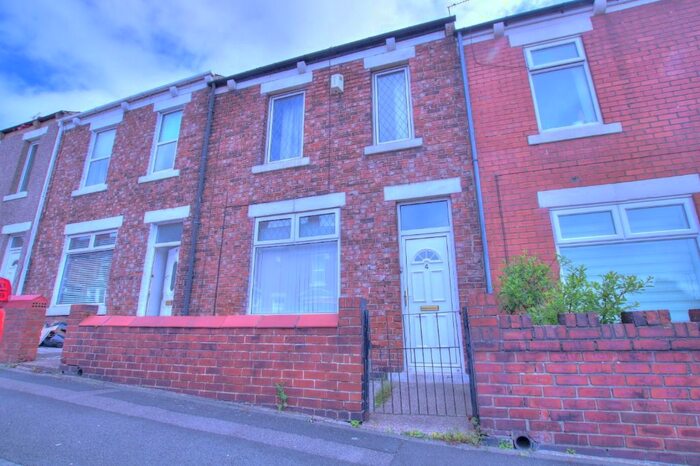 3 Bedroom Terraced House To Rent In Montague Street, Lemington, Newcastle Upon Tyne, NE15
