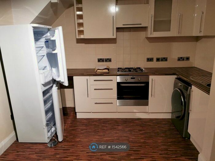 2 Bedroom Semi-Detached House To Rent In Borough Road East, Wallasey, CH44