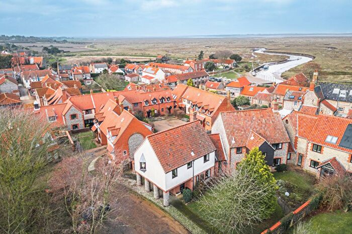 3 Bedroom Semi Detached House For Sale In The Pastures, Blakeney, Holt, NR25