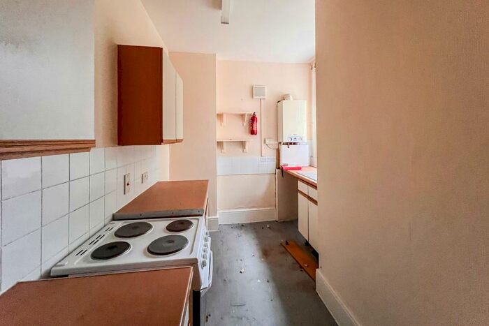 Studio For Sale In Flat, Woodstock Road, Croydon, CR0