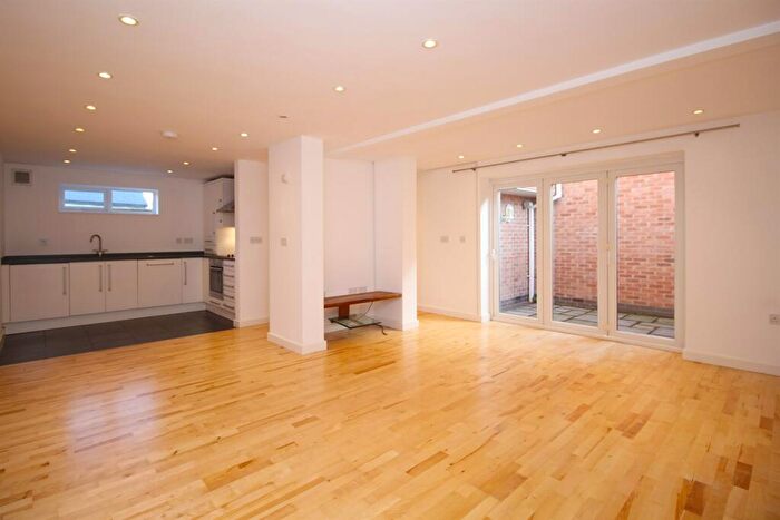 2 Bedroom Semi-Detached House To Rent In Thomas Street, Loughborough, LE11