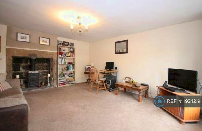 1 Bedroom Flat To Rent In Rawdon, Rawdon, LS19