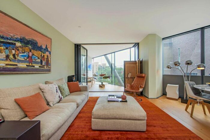 2 Bedroom Flat To Rent In Neo Bankside, Holland Street, SE1