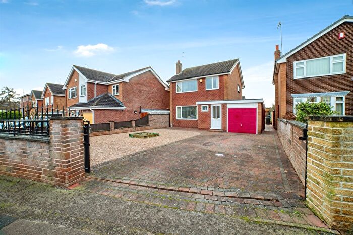 3 Bedroom Detached House For Sale In Aylesham Avenue, Arnold, Nottingham, NG5