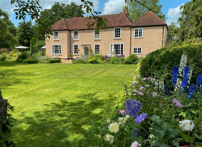 4 Bedroom Detached House For Sale In Tithe Road, Bedford, MK43