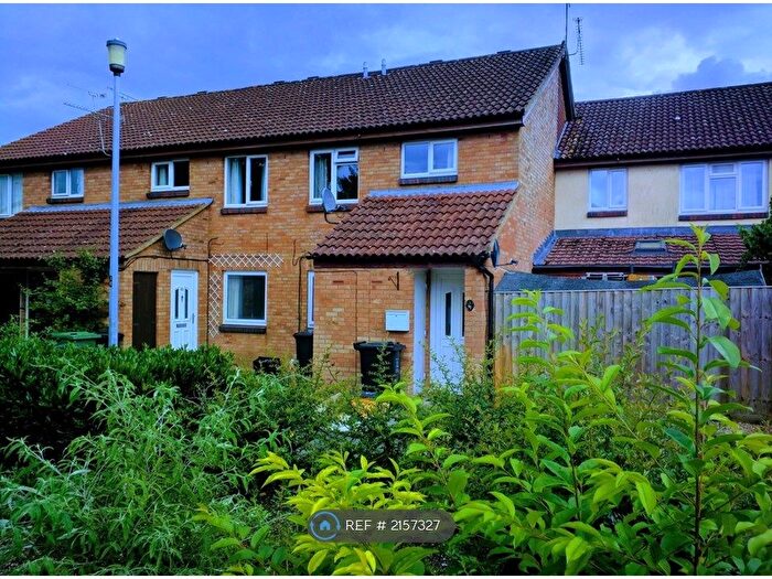 1 Bedroom Maisonette To Rent In Tamworth Drive, Swindon, SN5