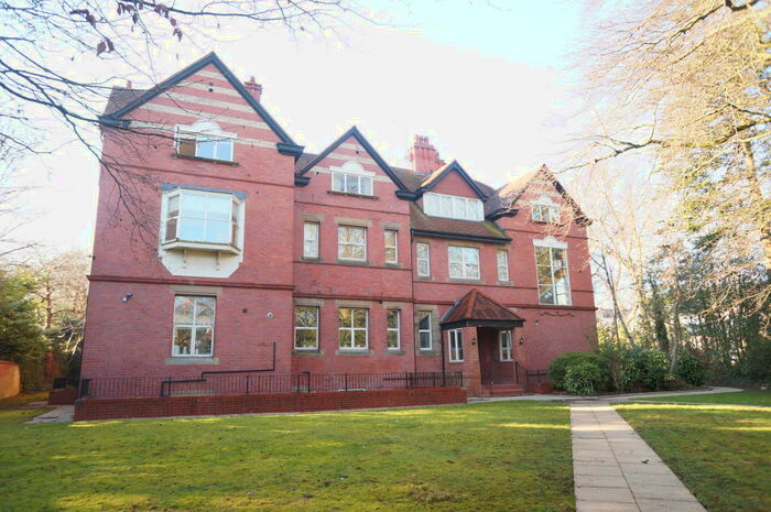 2 Bedroom Apartment To Rent In Cairncroft, Holme Road, West Didsbury, M20