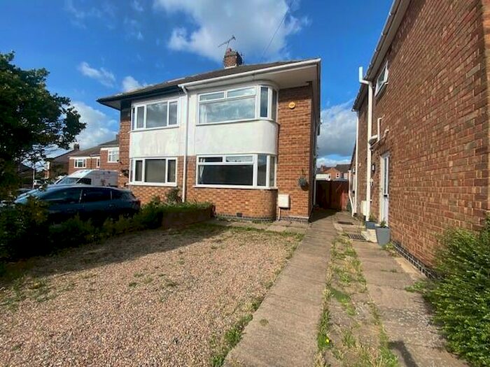 3 Bedroom Semi-Detached House To Rent In Bennett Street, New Bilton, Rugby, CV21