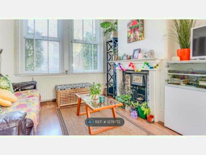 2 Bedroom End Of Terrace House To Rent In Churchbury Road, Enfield EN1