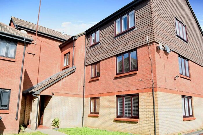 2 Bedroom Flat To Rent In North Road, Colliers Wood, London, SW19