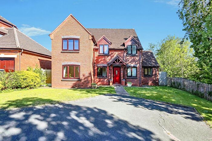 4 Bedroom Detached House For Sale In Brook Way, Pershore, WR10