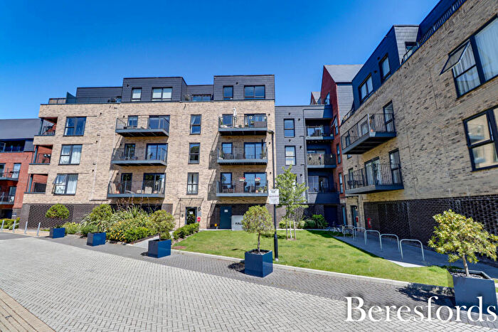 1 Bedroom Apartment For Sale In Halcyon Place, Brentwood, CM14