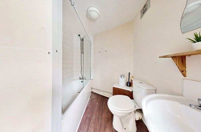 7 Bedroom House To Rent In Wells Road, Bath, BA2