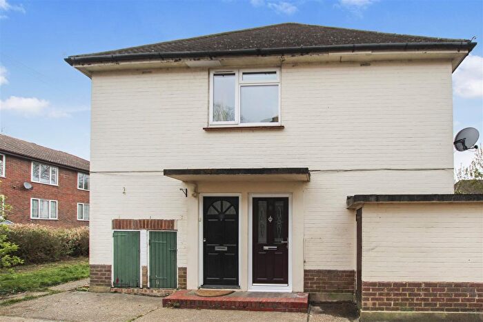 2 Bedroom Maisonette To Rent In The Limes, Brentwood, CM13