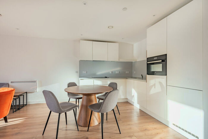 1 Bedroom Apartment To Rent In The Lansdowne, Hagley Road, Birmingham, B16