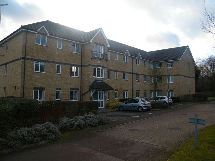2 Bedroom Flat To Rent In Lancaster House, Redhill, RH1